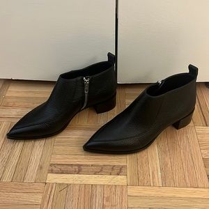 Everlane The Boss Bootie in Black Women’s Size 6.5